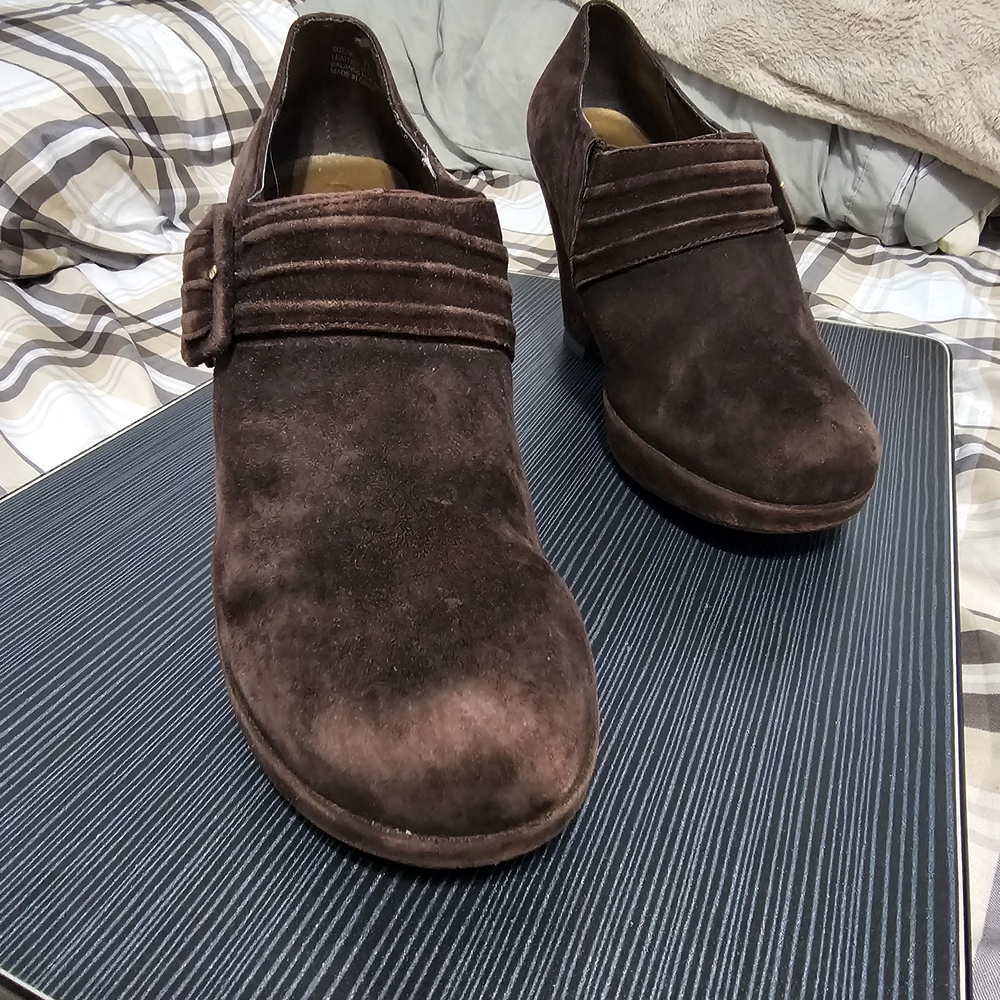 ME TOO Brown Leather "SUZZIE" Ankle Boots W/Cuban Heel, Womens Size 7m